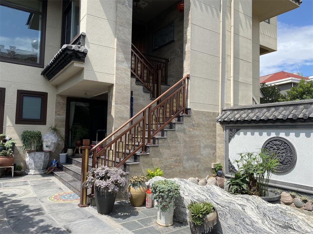 泓冠江苏省城市足球赛官网-首页楼梯